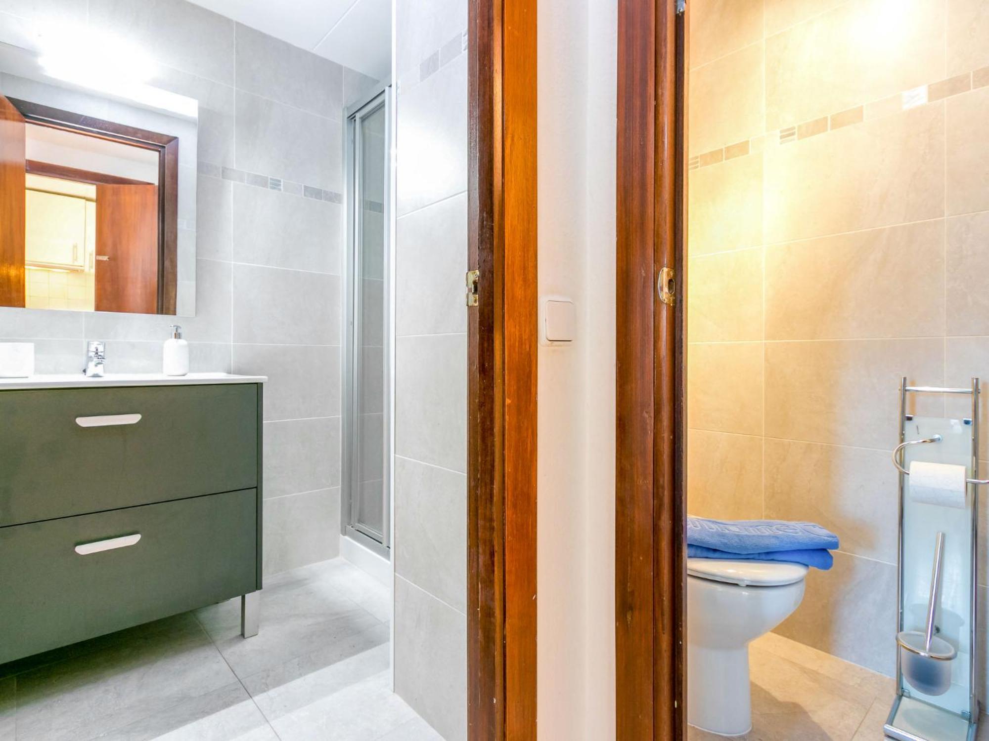 Center-19 By Interhome * Roses